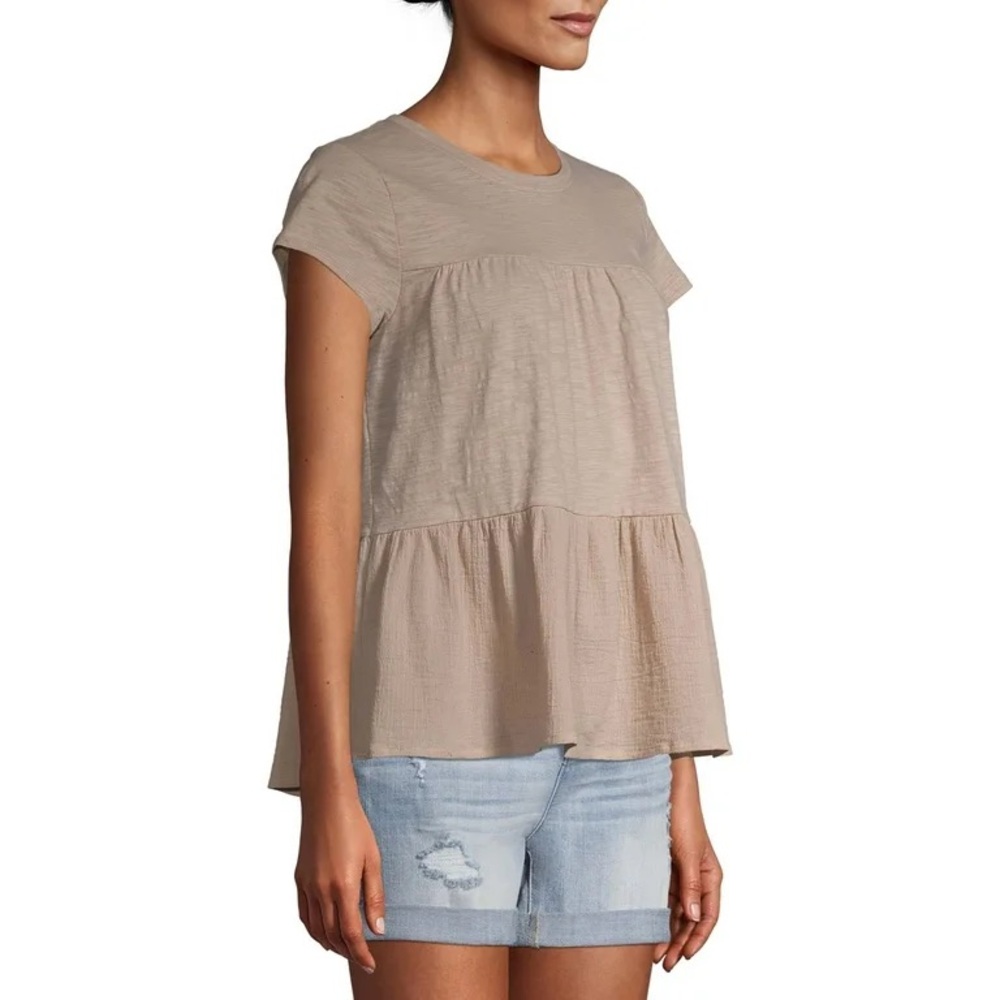 Time and Tru | Woman’s Sz XL | Beige Short Sleeve Peplum Top
